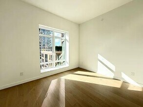 555 W 22nd St in New York, NY - Foto de edificio - Building Photo