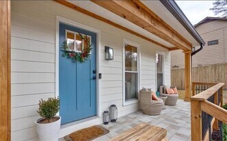 1201 Holly Hills Dr SW in Lilburn, GA - Building Photo