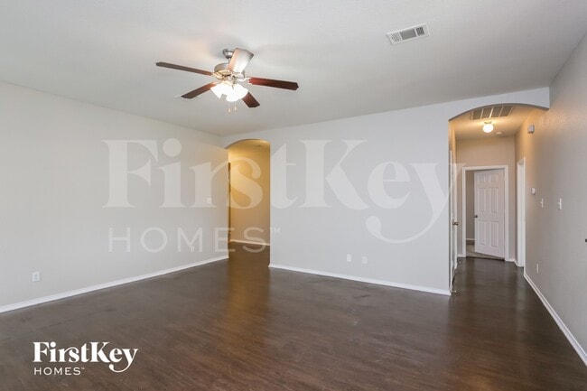 2037 Cattle Creek Rd in Fort Worth, TX - Building Photo - Building Photo