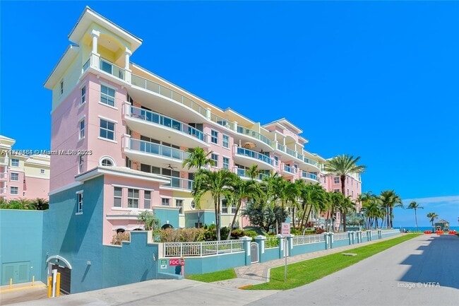 2051 SE 3rd St in Deerfield Beach, FL - Building Photo - Building Photo