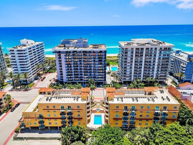 8888 Collins Ave, Unit 105 in Surfside, FL - Foto de edificio - Building Photo