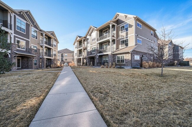 4662 Hahns Peak Dr in Loveland, CO - Building Photo - Building Photo