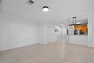 102 Chelsea Dr in Davenport, FL - Building Photo - Building Photo