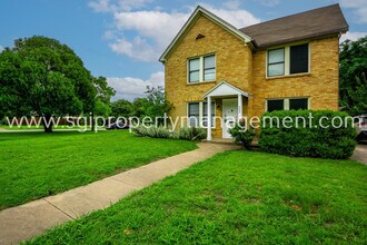 902 S Oak Cliff Blvd in Dallas, TX - Building Photo - Building Photo