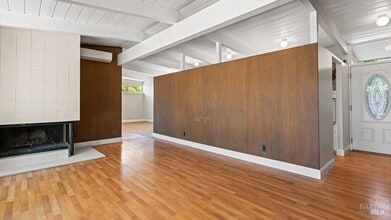734 Del Ganado Rd in San Rafael, CA - Foto de edificio - Building Photo