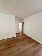 1198 Marseille Dr in Miami Beach, FL - Building Photo - Building Photo