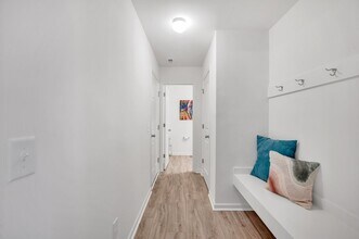 7623 E Lane Dr in Charlotte, NC - Building Photo - Building Photo