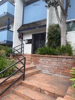 25930 Narbonne Ave in Lomita, CA - Building Photo
