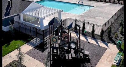 187 N Nursery Ave in Eagle, ID - Foto de edificio - Building Photo