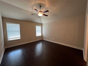 202 Valley View Dr in Waxahachie, TX - Building Photo - Building Photo