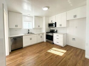 418 S J St in Lompoc, CA - Building Photo - Building Photo