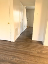 720 Ohio Pike in Cincinnati, OH - Building Photo - Building Photo