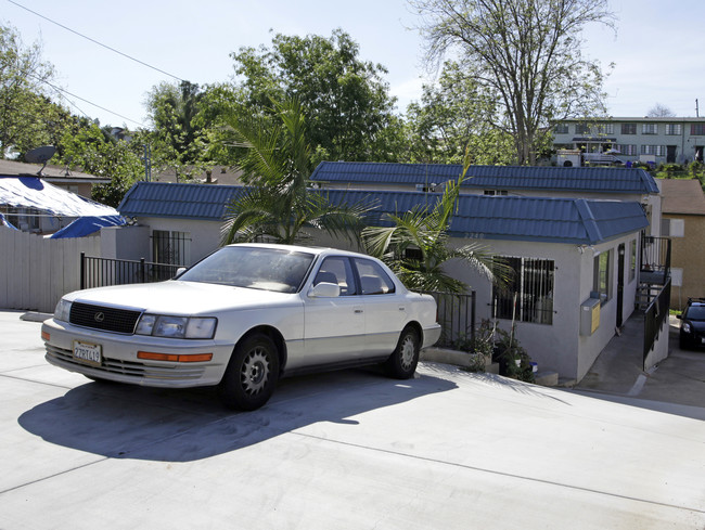 2240 W Dunlop St in San Diego, CA - Building Photo - Building Photo