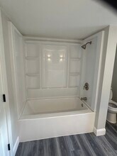 11 Cote Cir in Raymond, NH - Building Photo - Building Photo