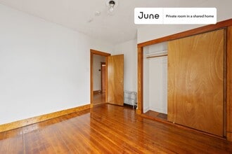 Private bedroom in 4 bed/1 bath Home in Boston, MA - Building Photo - Building Photo