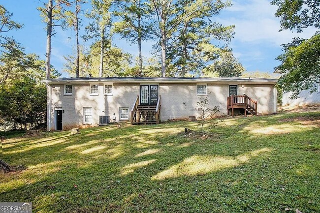 2112 Royal Fox Way in Decatur, GA - Building Photo - Building Photo