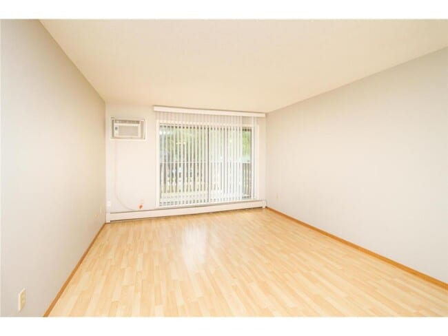 3461 Kent St-Unit -1015 in Shoreview, MN - Building Photo - Building Photo