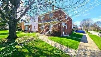 404 E 200th St in Euclid, OH - Building Photo