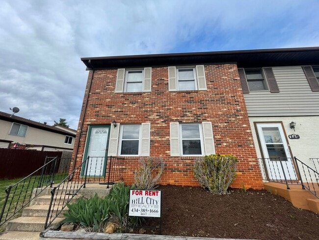 property at 202 Fountain Dr