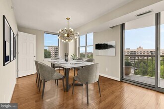 5000 Battery Ln in Bethesda, MD - Building Photo - Building Photo