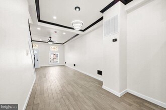 2625 E Madison St in Baltimore, MD - Building Photo - Building Photo