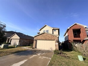 13106 Leisure Cove Dr in Texas City, TX - Building Photo - Building Photo