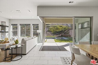 24220 Sterling Ranch Rd in Los Angeles, CA - Building Photo - Building Photo