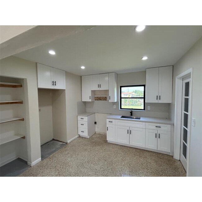 2020 SW 127th Ct in Miami, FL - Building Photo - Building Photo