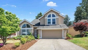 13631 SE 274th Pl in Kent, WA - Building Photo