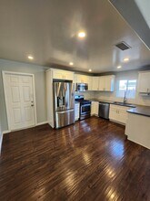 5051 Rebel Rd in San Diego, CA - Building Photo - Building Photo