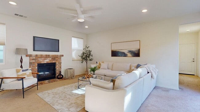 28620 Vista Del Rio Dr in Santa Clarita, CA - Foto de edificio - Building Photo