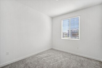 2043 Lava Rdg Ct in Plumas Lake, CA - Building Photo - Building Photo