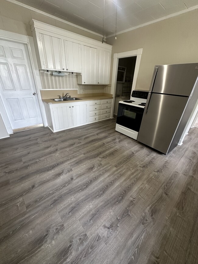 property at 73 Mt Pleasant Ave