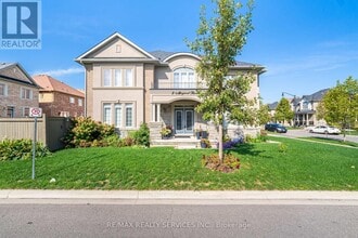 2 Magical Rd in Brampton, ON - Building Photo - Building Photo