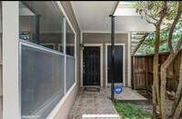 726 Bering Dr photo'