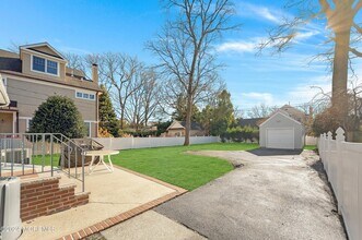 714 Philadelphia Blvd in Sea Girt, NJ - Foto de edificio - Building Photo