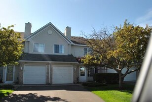 9305 Turnberry Alcove in Woodbury, MN - Building Photo