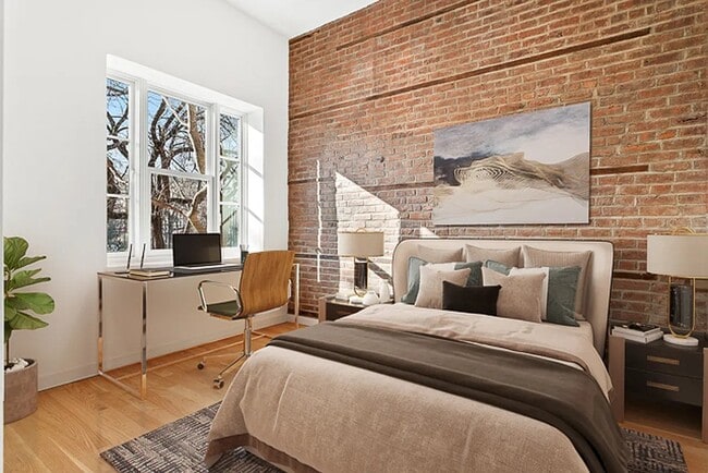 301 E 10th St, Unit 5 in New York, NY - Building Photo - Building Photo