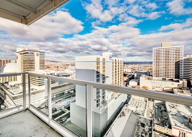 255 N Sierra St in Reno, NV - Building Photo - Building Photo