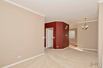 743 Cherry Creek Dr in Grayslake, IL - Building Photo - Building Photo