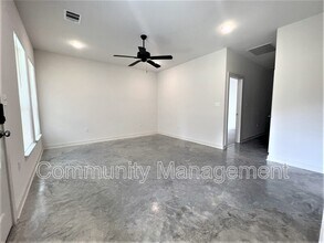 7677 River Ridge Dr in Denham Springs, LA - Building Photo - Building Photo