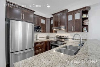 32792 Lightbody Ct in Mission, BC - Building Photo - Building Photo