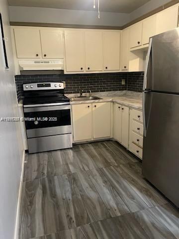 2917 Plunkett St in Hollywood, FL - Building Photo - Building Photo