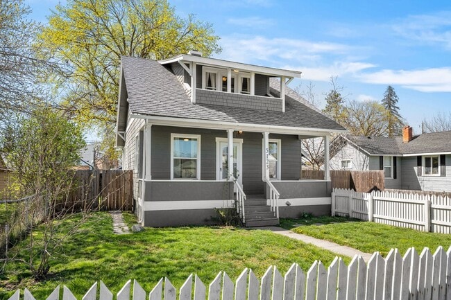 5123 N Monroe St in Spokane, WA - Building Photo - Building Photo