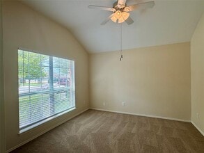 1692 Amberwood Loop in Kyle, TX - Building Photo - Building Photo