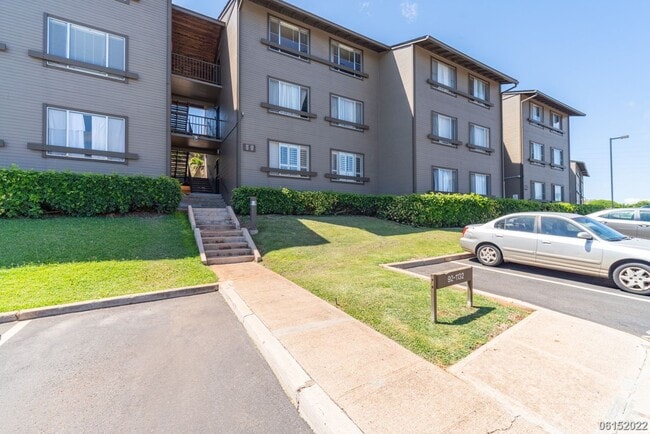 property at 92-1132-1132 Panana St