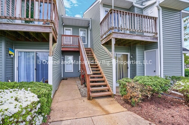 5380 Bedford Terrace in Alexandria, VA - Building Photo - Building Photo