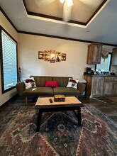 342 TX-21 in Bastrop, TX - Foto de edificio - Building Photo