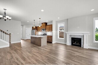 3990 SE 67th Ave in Hillsboro, OR - Building Photo - Building Photo