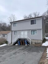 11 Wopowog Trl in Shelton, CT - Building Photo